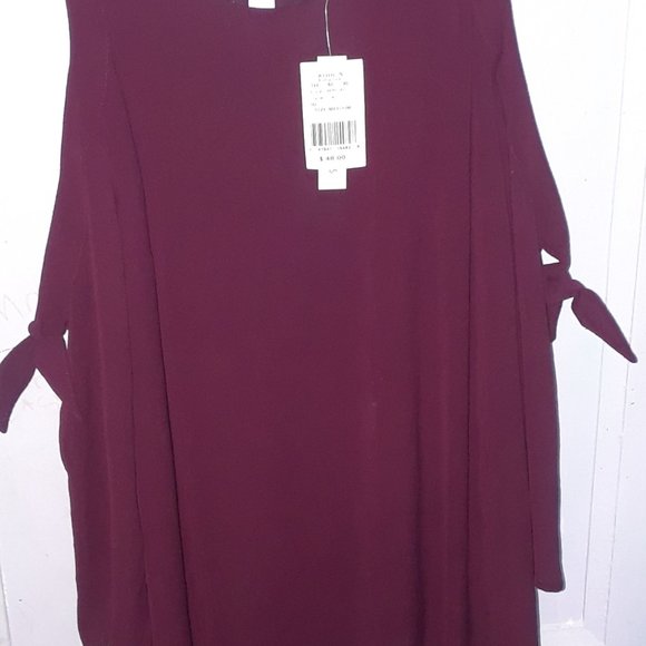NWT Speechless burgundy cold shoulder dress - Picture 4 of 4